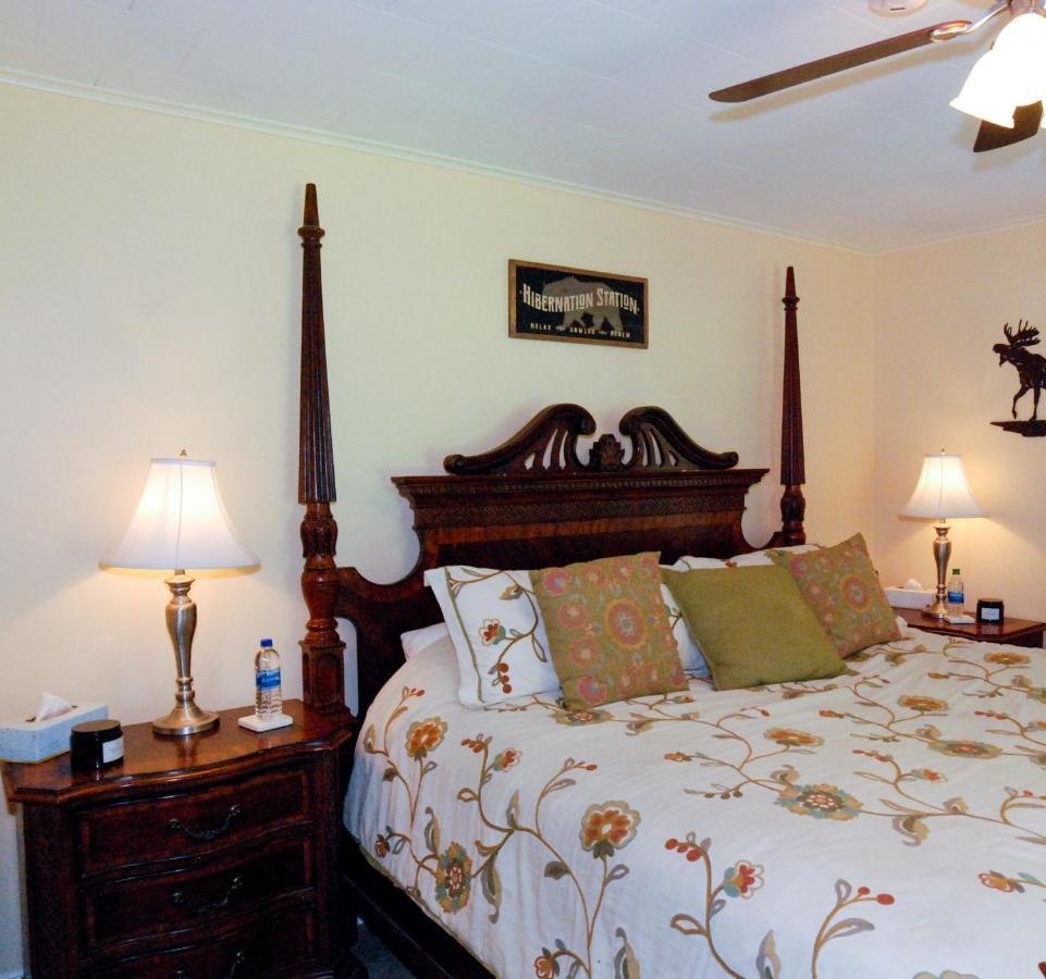 Maple Leaf Lodge Schroon Lake Екстер'єр фото